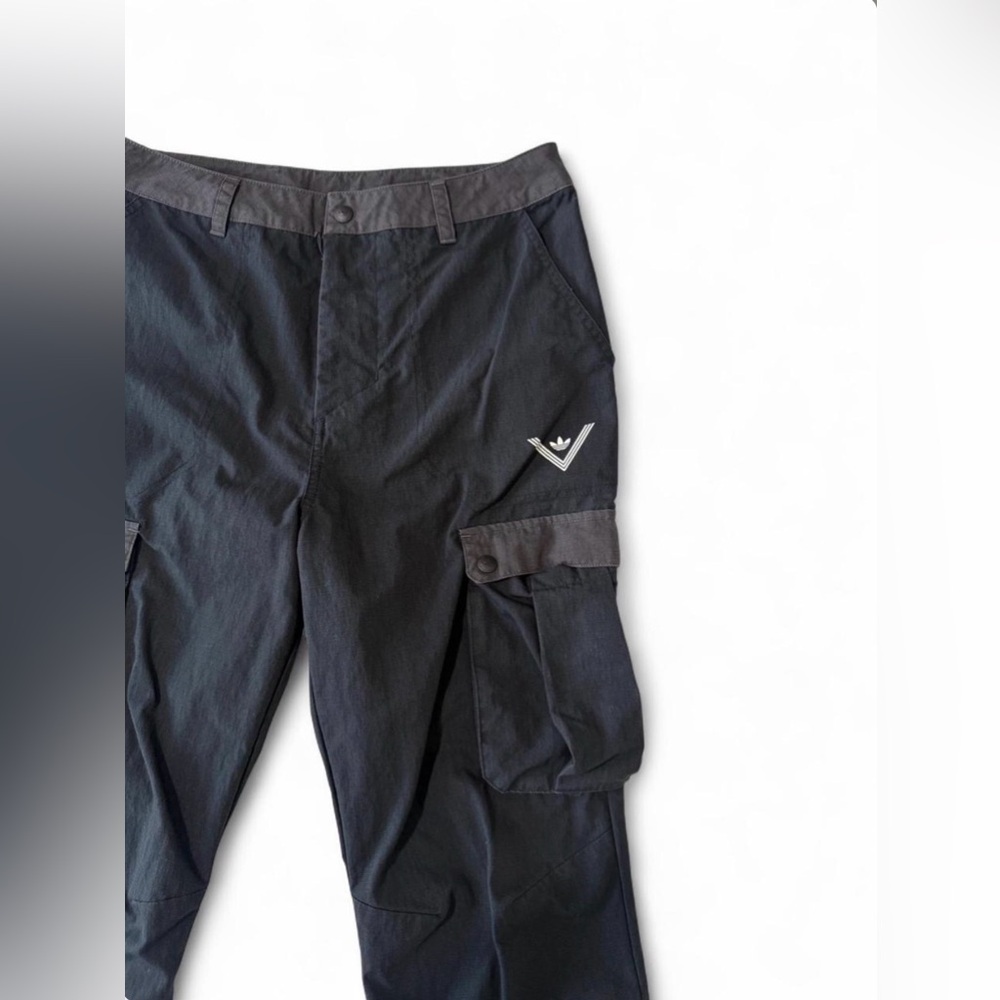 Men’s Adidas Originals x White Mountaineering 6 Pocket Pants Utility Black - Picture 3 of 7